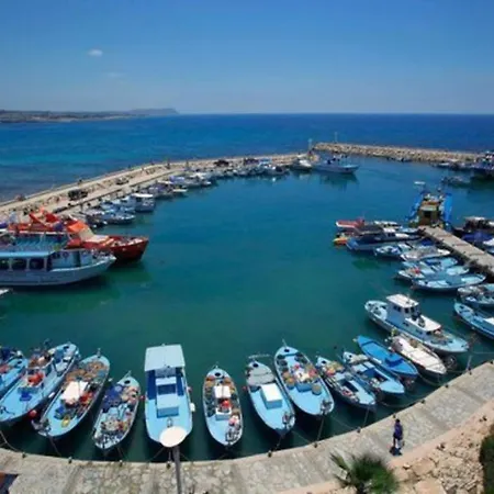 Villa The Ultimate 5 Star Holiday In With Private Pool&close To The Beach, 1308